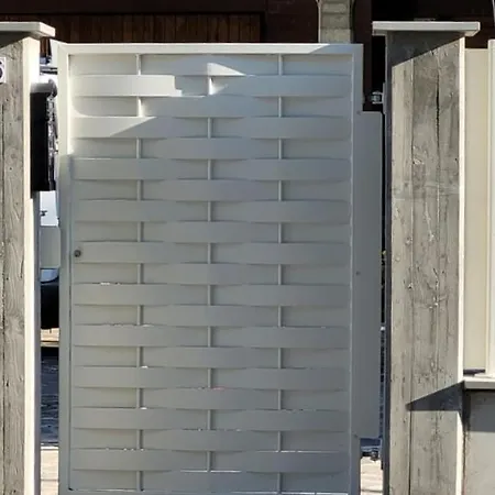 Bed & Breakfast 26 3*